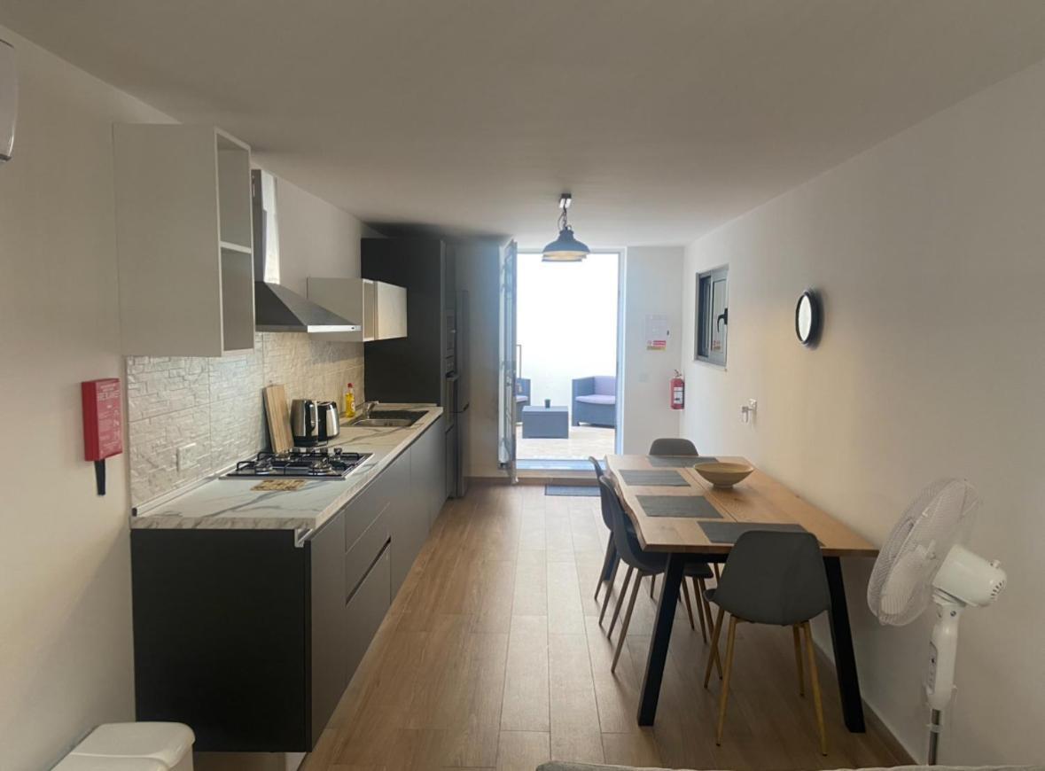 Apartamento Theatre Mellieħa Exterior foto